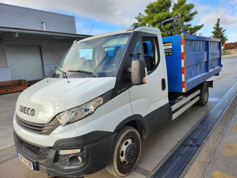 Location de camion-benne avec chauffeur à Six Fours les Plages, Toulon, Sanary sur Mer, Ollioules, Hyères