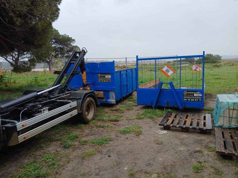 Location de benne à chaîne à Six Fours les Plages, Toulon, Sanary sur Mer, Ollioules, Hyères